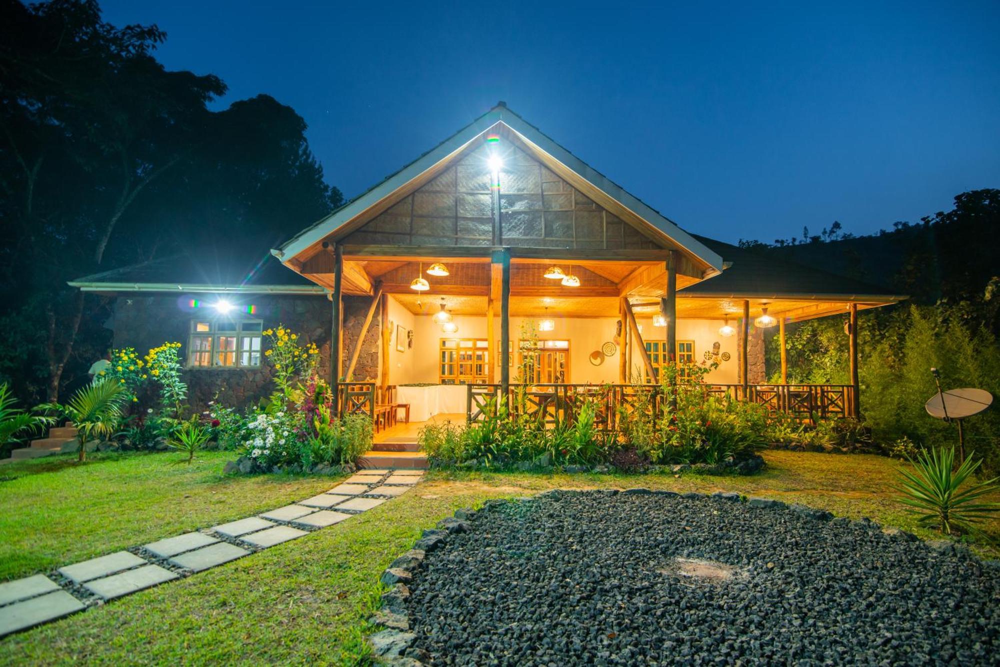 Gorilla Leisure Lodge Kisoro Bagian luar foto